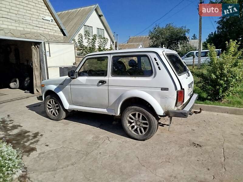 Внедорожник / Кроссовер ВАЗ / Lada 2121 Нива 1994 в Верхнеднепровске