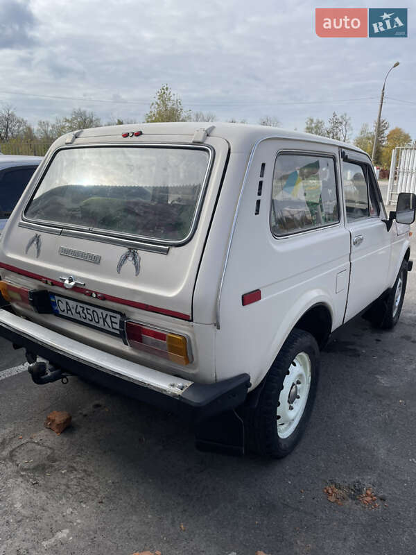 Внедорожник / Кроссовер ВАЗ / Lada 2121 Нива 1982 в Звенигородке фото 3 Внедорожник / Кроссовер ВАЗ / Lada 2121 Нива 1982 в Звенигородке