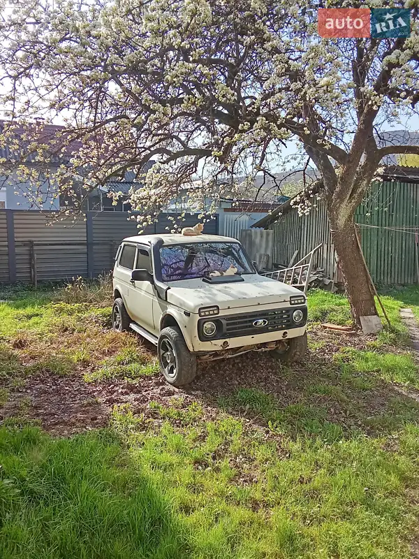 ВАЗ / Lada Niva 1990
