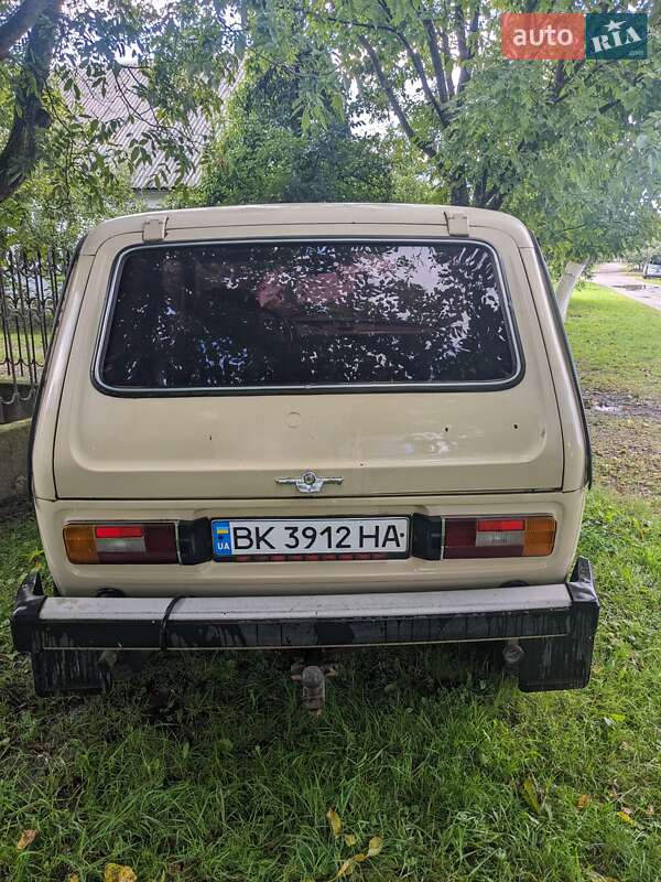 Позашляховик / Кросовер ВАЗ / Lada 2121 Нива 1985 в Дубні фото 4 Позашляховик / Кросовер ВАЗ / Lada 2121 Нива 1985 в Дубні