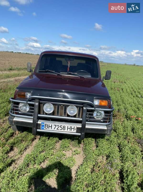 Позашляховик / Кросовер ВАЗ / Lada 2121 Нива 1982 в Біляївці