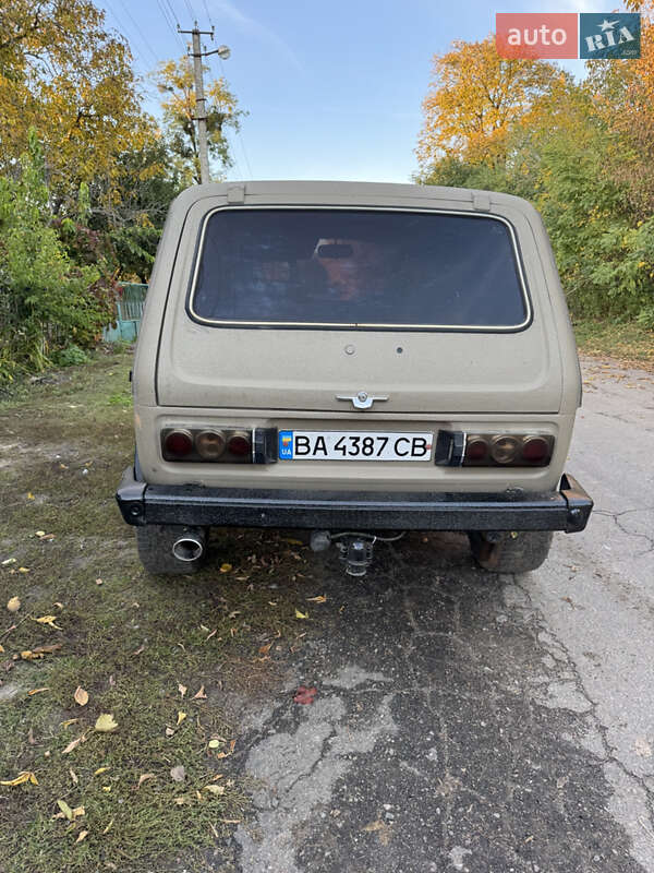 Позашляховик / Кросовер ВАЗ / Lada 2121 Нива 1985 в Новоархангельську фото 6 Позашляховик / Кросовер ВАЗ / Lada 2121 Нива 1985 в Новоархангельську