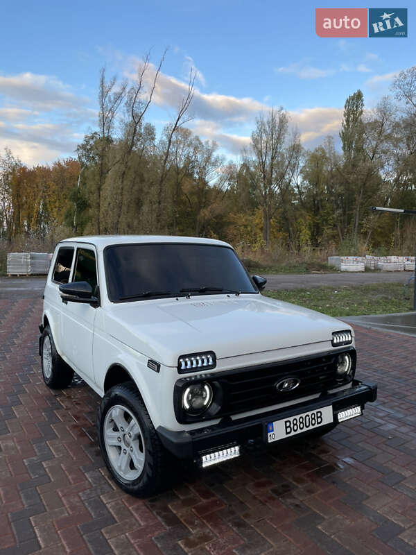 Внедорожник / Кроссовер ВАЗ / Lada 2121 Нива 1984 в Броварах фото 4 Внедорожник / Кроссовер ВАЗ / Lada 2121 Нива 1984 в Броварах
