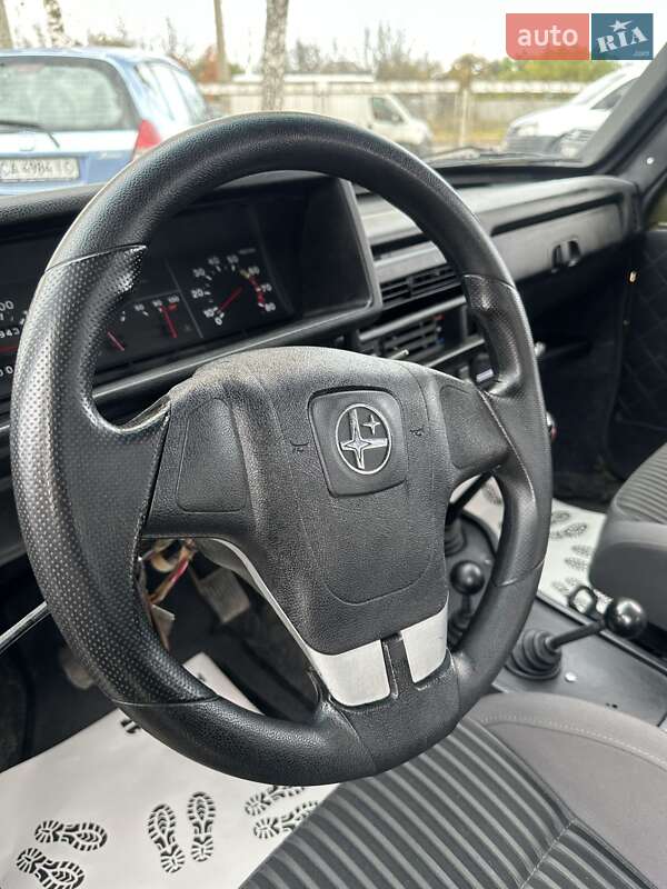 Внедорожник / Кроссовер ВАЗ / Lada 2121 Нива 1982 в Смеле фото 16 Внедорожник / Кроссовер ВАЗ / Lada 2121 Нива 1982 в Смеле