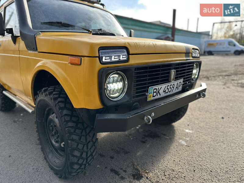 Внедорожник / Кроссовер ВАЗ / Lada 2121 Нива 1984 в Ровно фото 4 Внедорожник / Кроссовер ВАЗ / Lada 2121 Нива 1984 в Ровно