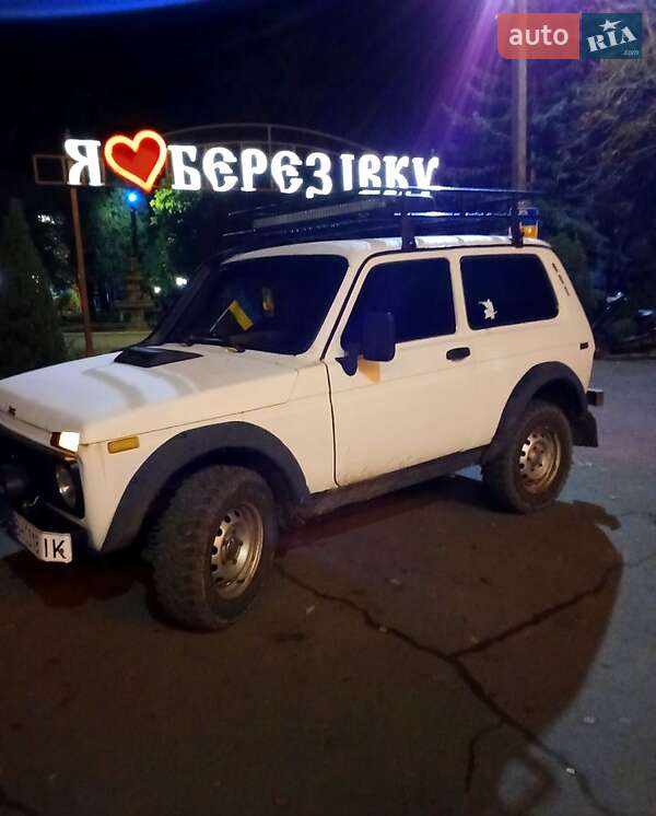 Внедорожник / Кроссовер ВАЗ / Lada 2121 Нива 1984 в Березовке фото 7 Внедорожник / Кроссовер ВАЗ / Lada 2121 Нива 1984 в Березовке