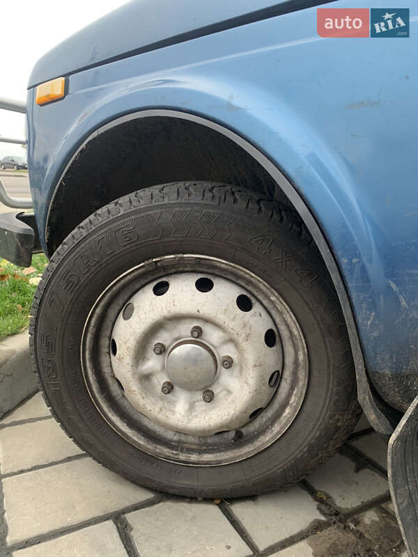 Внедорожник / Кроссовер ВАЗ / Lada 2121 Нива 1988 в Черкассах фото 12 Внедорожник / Кроссовер ВАЗ / Lada 2121 Нива 1988 в Черкассах