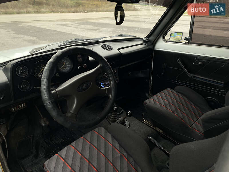 Внедорожник / Кроссовер ВАЗ / Lada 2121 Нива 1992 в Новомосковске фото 9 Внедорожник / Кроссовер ВАЗ / Lada 2121 Нива 1992 в Новомосковске