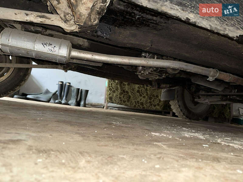 Позашляховик / Кросовер ВАЗ / Lada 2121 Нива 1981 в Чернівцях