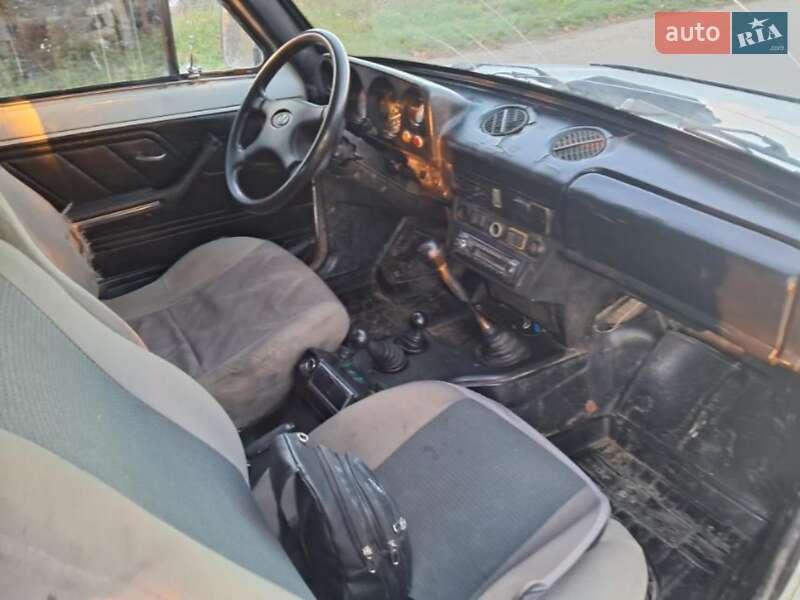 Внедорожник / Кроссовер ВАЗ / Lada 2121 Нива 1982 в Каменец-Подольском фото 7 Внедорожник / Кроссовер ВАЗ / Lada 2121 Нива 1982 в Каменец-Подольском