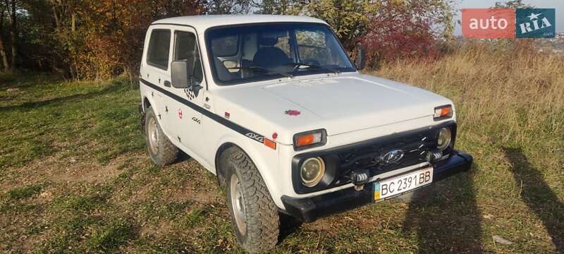 Внедорожник / Кроссовер ВАЗ / Lada 2121 Нива 1982 в Черновцах фото 5 Внедорожник / Кроссовер ВАЗ / Lada 2121 Нива 1982 в Черновцах