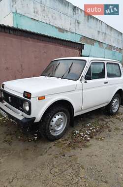Внедорожник / Кроссовер ВАЗ 2121 Нива 1988 в Вараше