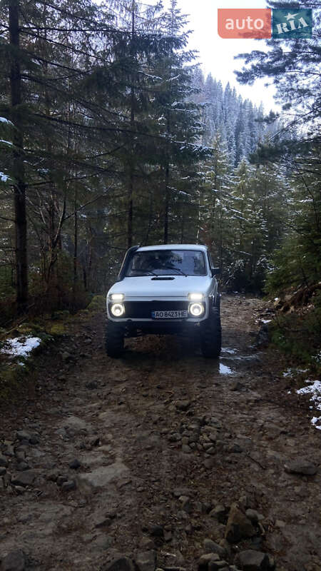 Позашляховик / Кросовер ВАЗ / Lada 2121 Нива 1986 в Яремчі