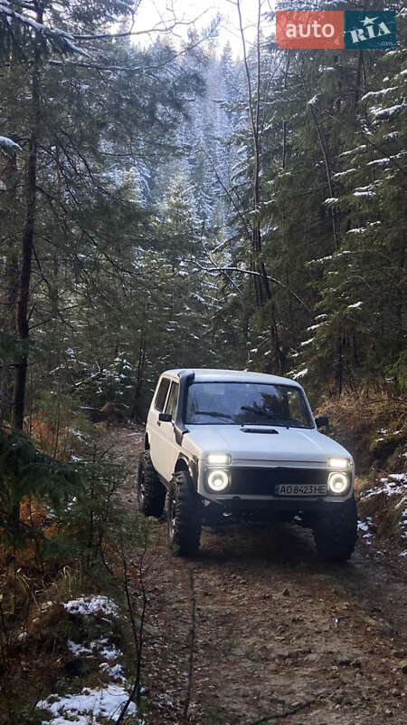 Позашляховик / Кросовер ВАЗ / Lada 2121 Нива 1986 в Яремчі