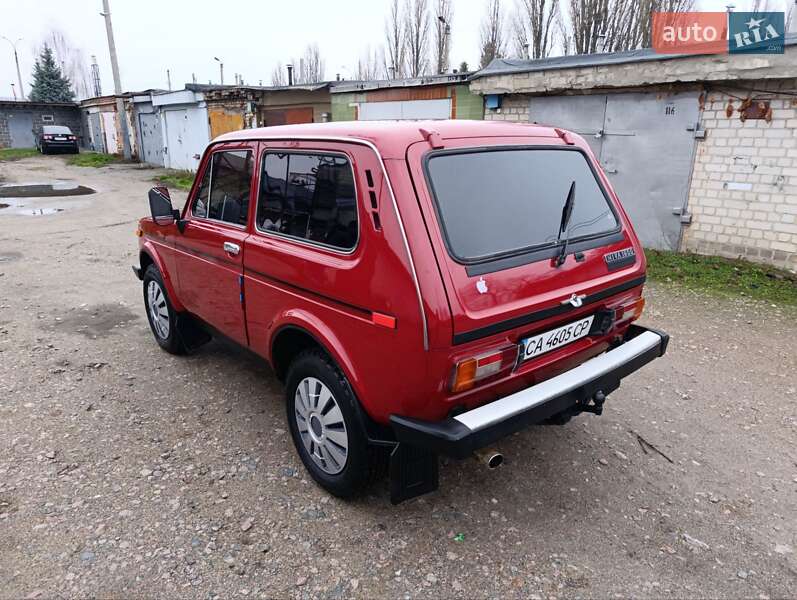 Внедорожник / Кроссовер ВАЗ / Lada 2121 Нива 1992 в Черкассах фото 9 Внедорожник / Кроссовер ВАЗ / Lada 2121 Нива 1992 в Черкассах