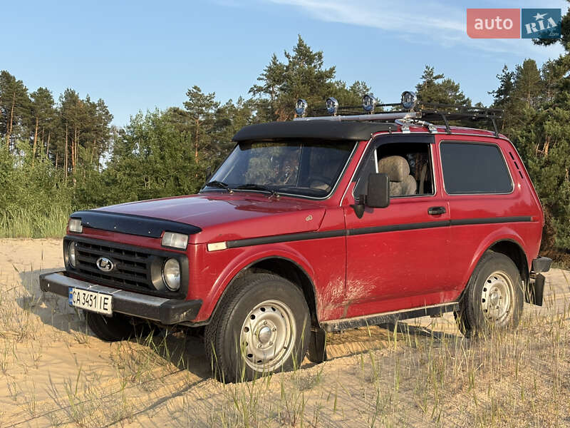 Позашляховик / Кросовер ВАЗ / Lada 2121 Нива 1990 в Черкасах