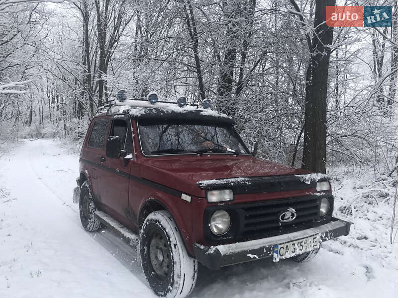 Позашляховик / Кросовер ВАЗ / Lada 2121 Нива 1990 в Черкасах