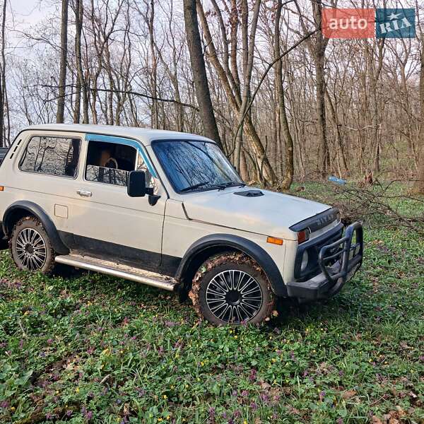 ВАЗ / Lada 2121 Нива 1982 ВАЗ / Lada 2121 Нива 1982