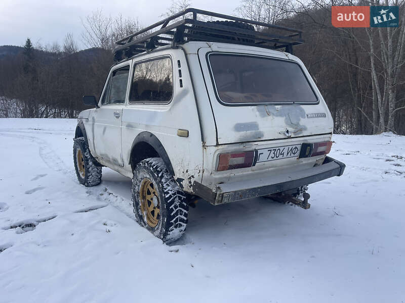 Внедорожник / Кроссовер ВАЗ / Lada 2121 Нива 1987 в Косове фото 7 Внедорожник / Кроссовер ВАЗ / Lada 2121 Нива 1987 в Косове