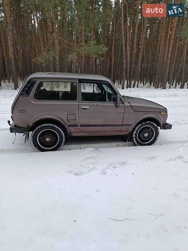 Позашляховик / Кросовер ВАЗ / Lada 2121 Нива 1982 в Згурівці