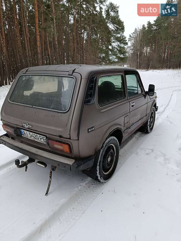 Позашляховик / Кросовер ВАЗ / Lada 2121 Нива 1982 в Згурівці