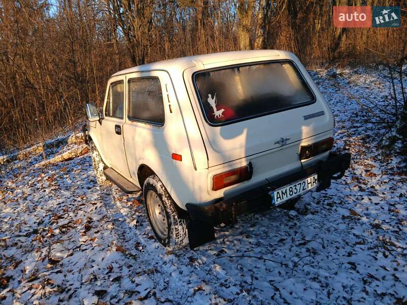 Внедорожник / Кроссовер ВАЗ / Lada 2121 Нива 1989 в Чуднове