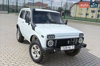 Внедорожник / Кроссовер ВАЗ 2121 Нива 1990 в Бучаче