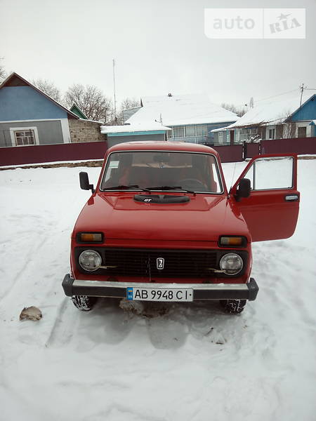 Внедорожник / Кроссовер ВАЗ / Lada 21213 Niva 1995 в Новой Ушице