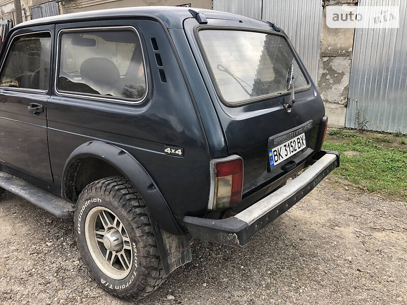 Внедорожник / Кроссовер ВАЗ / Lada 21213 Niva 2002 в Шумске