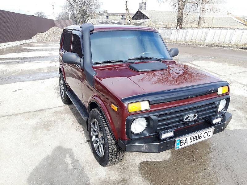 Внедорожник / Кроссовер ВАЗ / Lada 21213 Niva 2004 в Добровеличковке