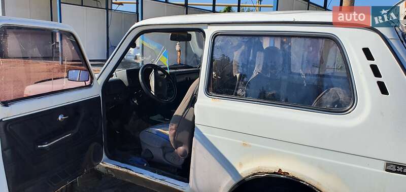 Универсал ВАЗ / Lada 21213 Niva 2001 в Подольске