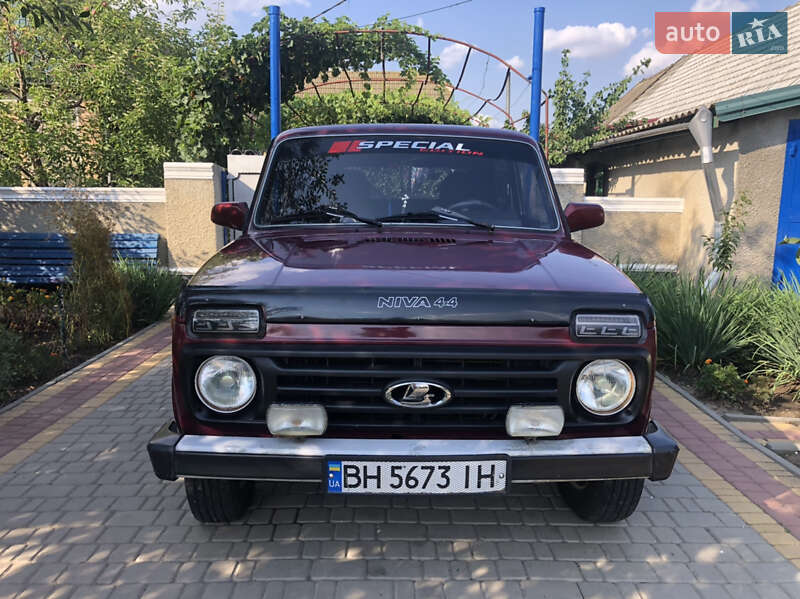 Внедорожник / Кроссовер ВАЗ / Lada 21213 Niva 2001 в Белгороде-Днестровском
