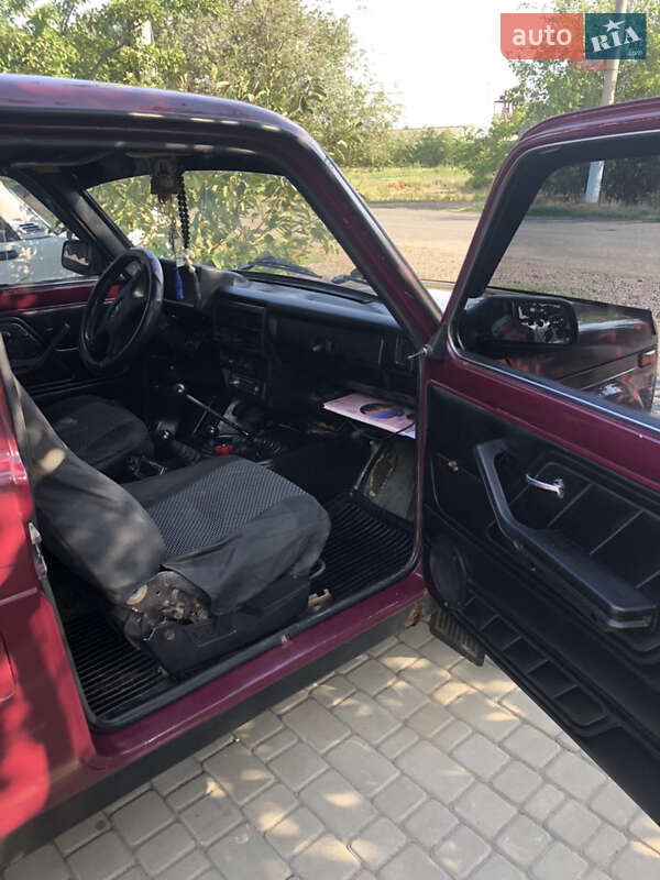 Внедорожник / Кроссовер ВАЗ / Lada 21213 Niva 2001 в Белгороде-Днестровском