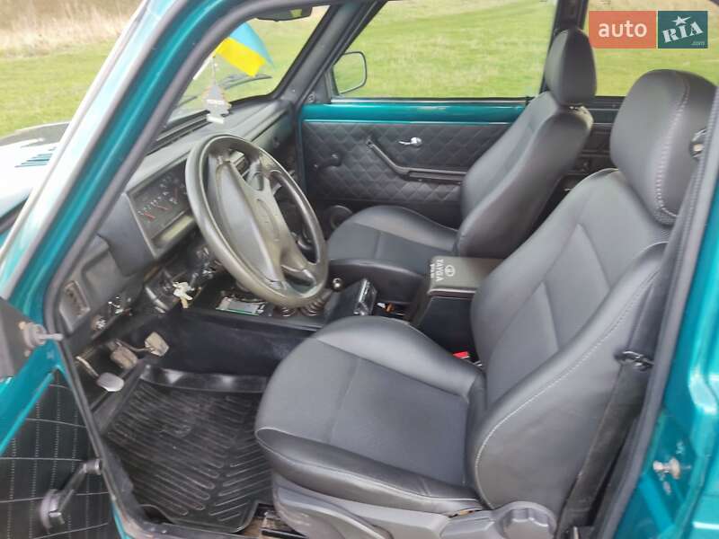 Внедорожник / Кроссовер ВАЗ / Lada 21213 Niva 2002 в Баре фото 8 Внедорожник / Кроссовер ВАЗ / Lada 21213 Niva 2002 в Баре