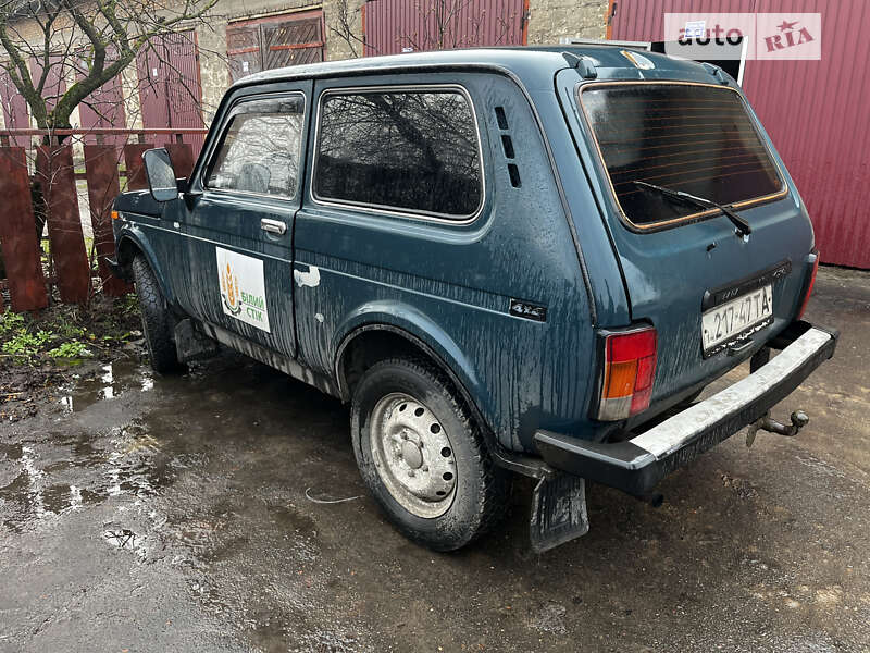 Позашляховик / Кросовер ВАЗ / Lada 21213 Niva 2003 в Червонограді