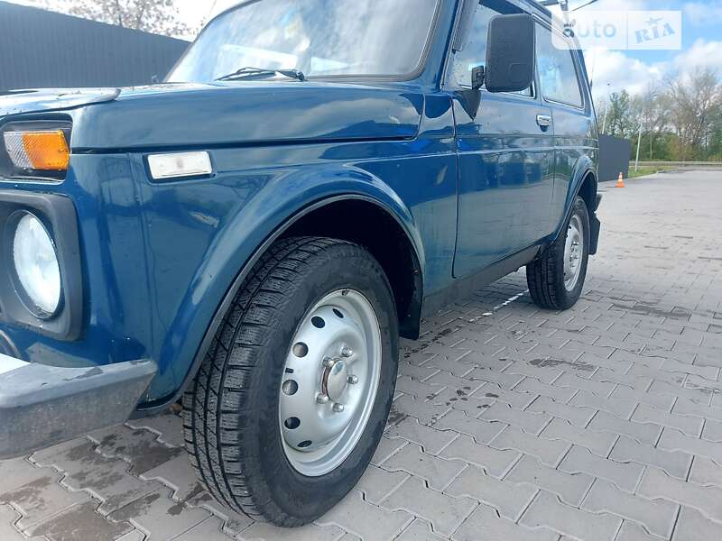 Внедорожник / Кроссовер ВАЗ / Lada 21213 Niva 2004 в Летичеве