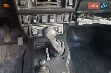 Внедорожник / Кроссовер ВАЗ 21213 Niva 2002 в 