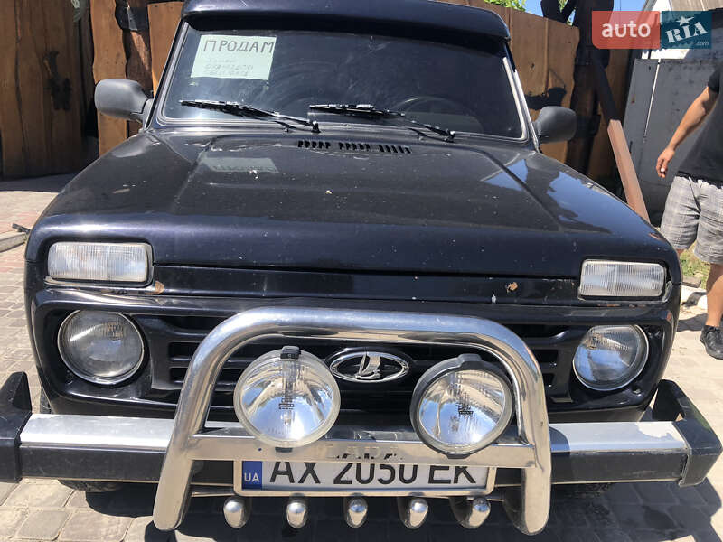Внедорожник / Кроссовер ВАЗ / Lada 21213 Niva 1997 в Андреевке