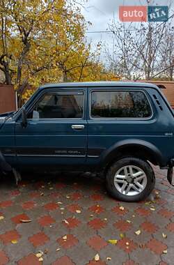 Внедорожник / Кроссовер ВАЗ 21213 Niva 2003 в 