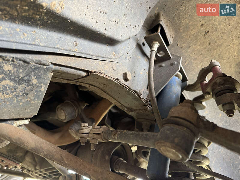 Внедорожник / Кроссовер ВАЗ / Lada 21213 Niva 2003 в Березовке