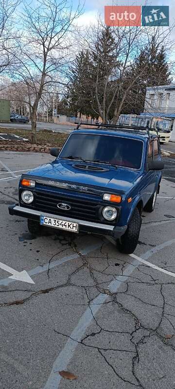 Позашляховик / Кросовер ВАЗ / Lada 21213 Niva 2001 в Черкасах