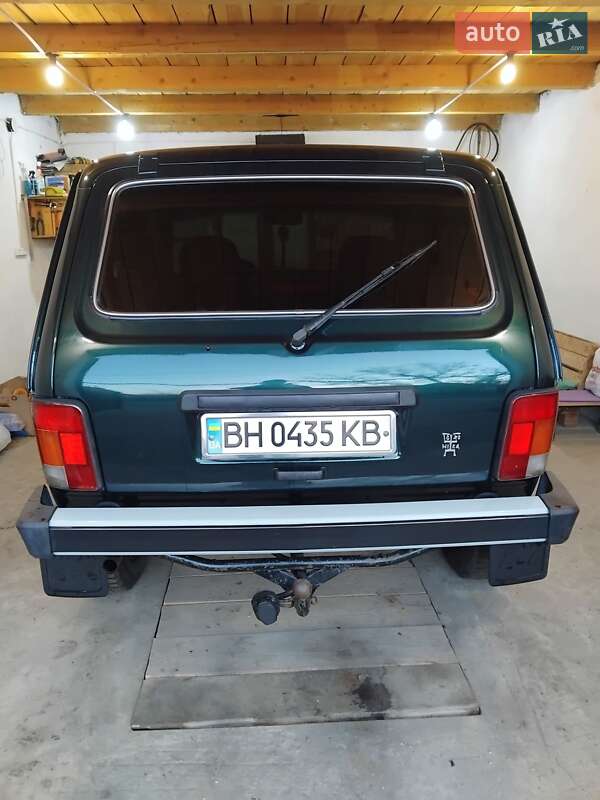 Внедорожник / Кроссовер ВАЗ / Lada 21213 Niva 2004 в Захарьевке