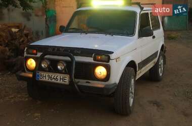 Внедорожник / Кроссовер ВАЗ / Lada 21213 Niva 2002 в Подольске