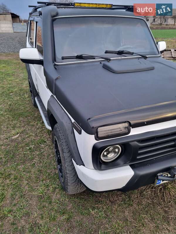 Внедорожник / Кроссовер ВАЗ / Lada 21213 Niva 1995 в Козельщине