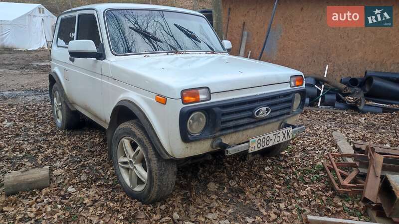 Внедорожник / Кроссовер ВАЗ 21213 Niva 2002 в 