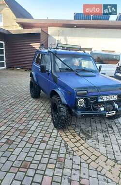 Внедорожник / Кроссовер ВАЗ 21213 Niva 1999 в 