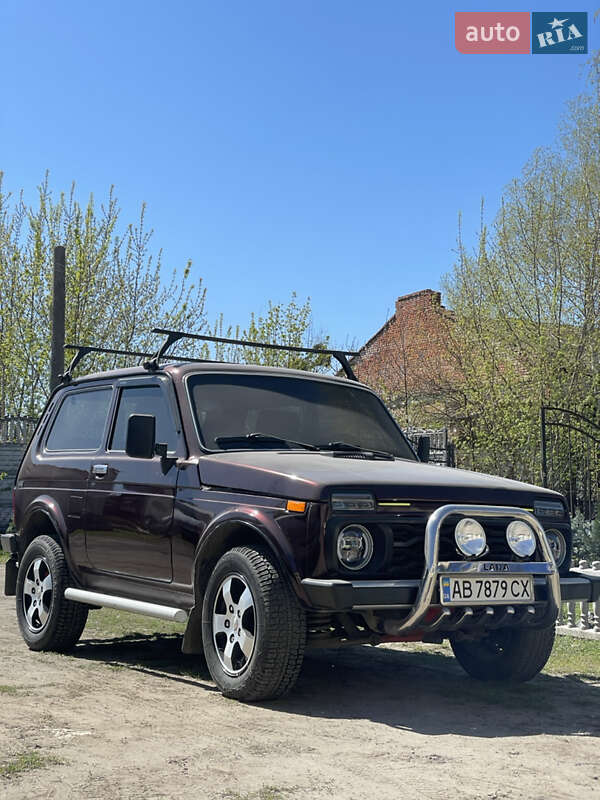 Внедорожник / Кроссовер ВАЗ 21213 Niva 2004 в 
