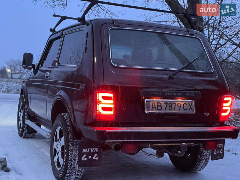 Позашляховик / Кросовер ВАЗ / Lada 21213 Niva 2004 в Гайсину