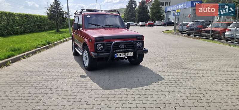 Внедорожник / Кроссовер ВАЗ / Lada 21213 Niva 2004 в Мукачево