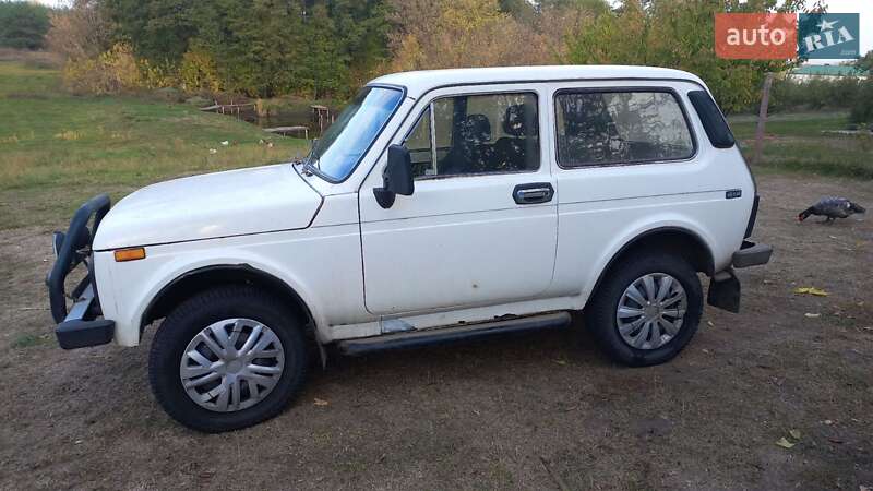 Внедорожник / Кроссовер ВАЗ 21213 Niva 1995 в 